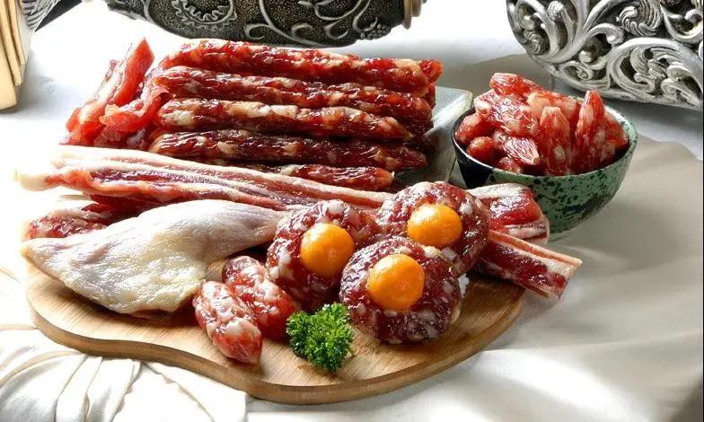 產(chǎn)業(yè)強鎮(zhèn) | 黃圃鎮(zhèn)組隊赴省內(nèi)外知名臘味企業(yè)學(xué)習(xí)交流，榮業(yè)隨團“取真經(jīng)”