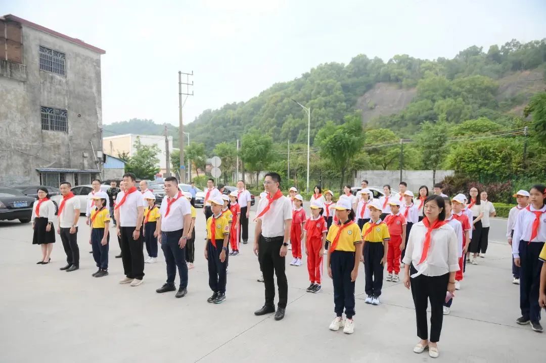 榮業(yè)成為中山首個(gè)食品加工類別少先隊(duì)校外實(shí)踐教育基地廠企！