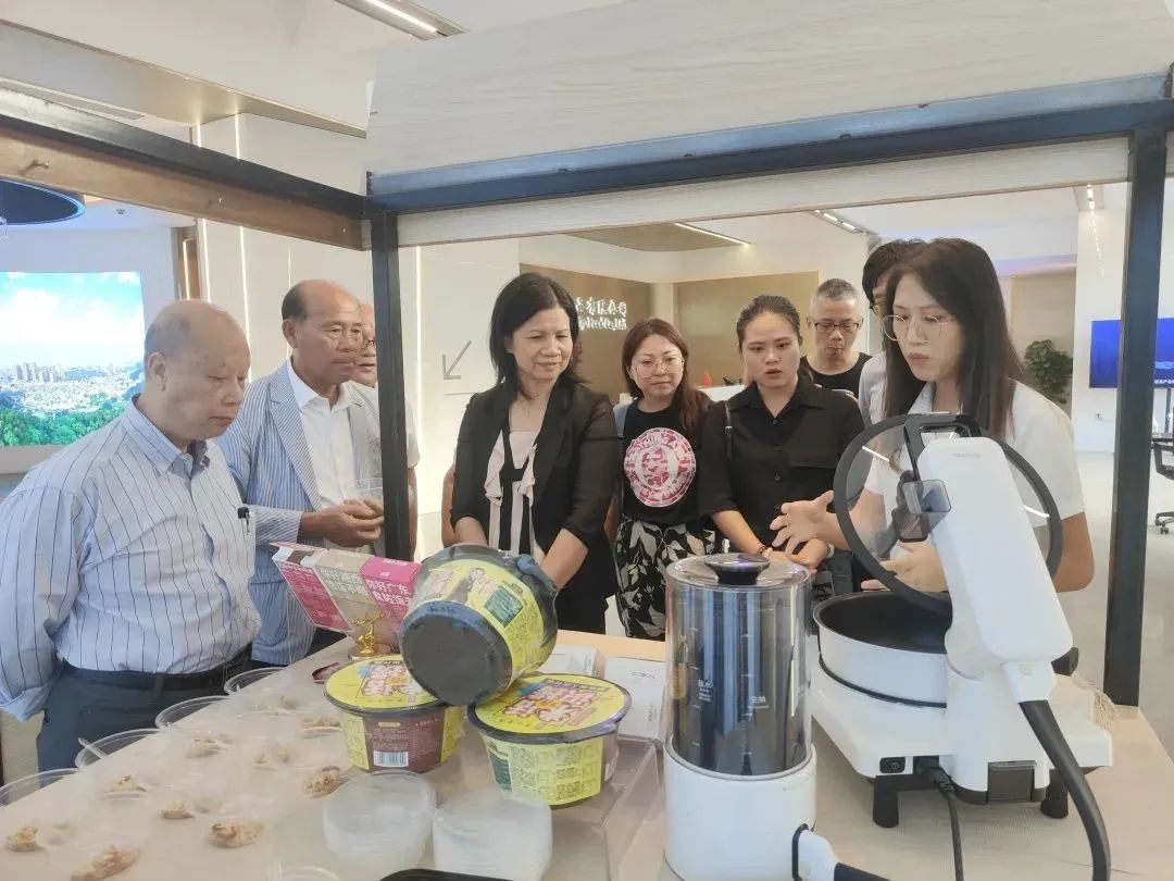 中華文化促進(jìn)會(huì)、澳門(mén)大三巴哪吒廟值理會(huì)到榮業(yè)開(kāi)展考察交流